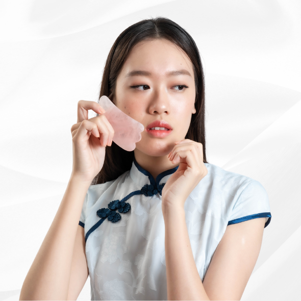 臉部刮痧,侯佩岑